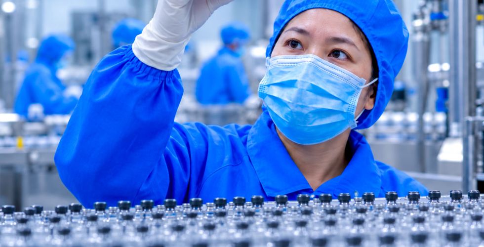 China vira potência dos peptídeos enquanto o Brasil segue preso à fiscalização