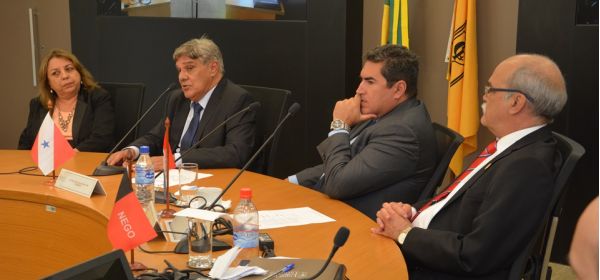 484ª Reunião Plenária o CFF tratou diversos assuntos relevantes e outros nem tanto