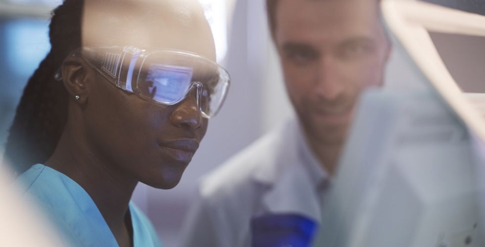 Conheça o HPLC que vai reduzir até 40% dos erros comuns do controle de qualidade na indústria farmacêutica (Ap