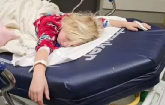 Menina de 8 anos sofre overdose e é hospitalizada após usar caneta emagrecedora em casa