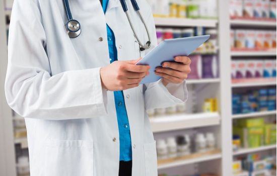 É lei: Governo do DF autoriza farmácias a receberem receitas digitais