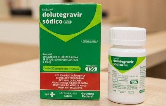Fiocruz prepara produção nacional de medicamento contra HIV para mais de 770 mil pacientes