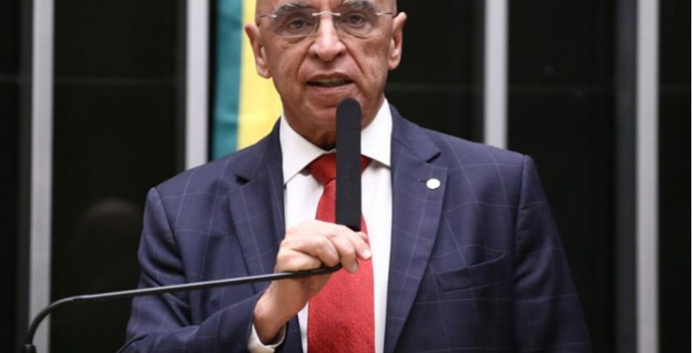 Tirzepatida vira disputa nacional: deputado defende quebra de patente enquanto farmácias de manipulação são pressionadas