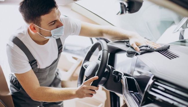 Covid-19: farmacêuticos dão dicas de desinfecção do automóvel