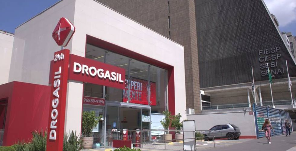 Drogasil abre 200 vagas: há oportunidades para farmacêuticos