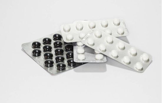 Pode faltar até bula para medicamento