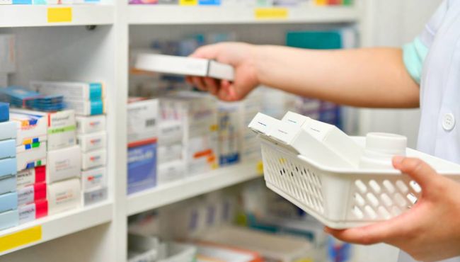 Covid-19: SP investe em vacina, mas faltam medicamentos básicos, como AAS