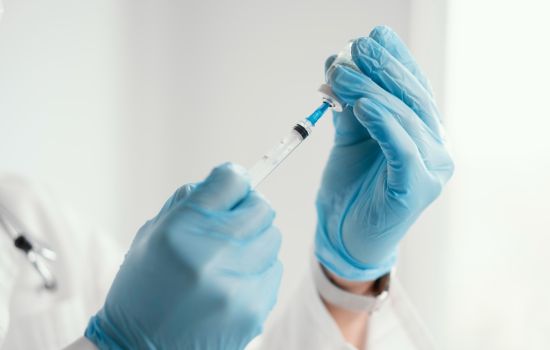 Vacina 100% brasileira contra a Covid-19 conclui fase 2 e avança para etapa final de testes
