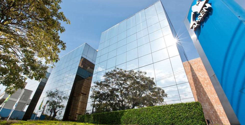 Indústria Farmacêutica vai triplicar a produção de hidroxicloroquina no Brasil