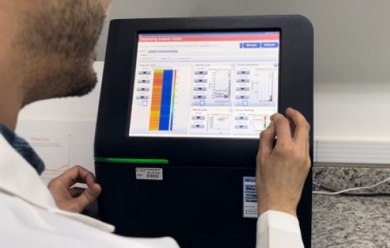 Cientistas criam ferramenta com IA que prevê agressividade de câncer por meio de proteínas