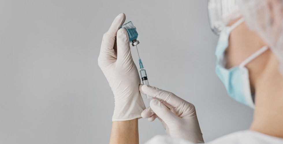 Alerta: Emirados Árabes aprovam vacina contra Covid-19