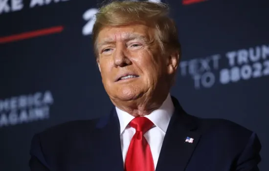 Trump quer barrar visto de estrangeiros obesos