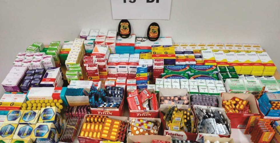 Na feira livre tem antibióticos, antialérgicos, anti-inflamatórios e estimulantes sexuais