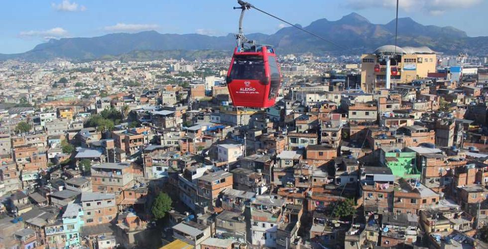 Farmacêutico pequeno empreendedor tem mais potencial de crescimento nas favelas, aponta estudo
