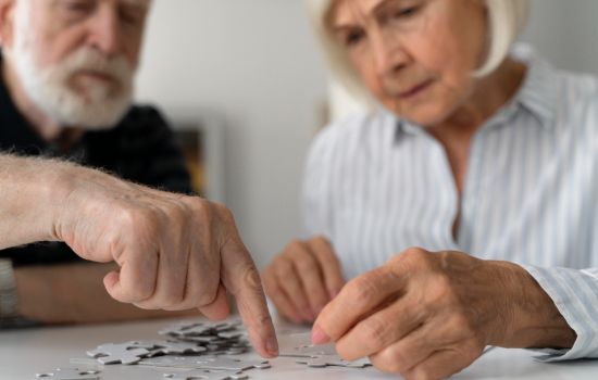 Novo medicamento trás esperança para Alzheimer, mas efeitos adversos preocupam
