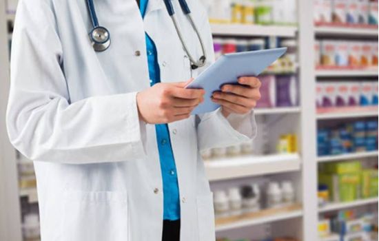 Governo admite falta de farmacêuticos, mas não pode contratar