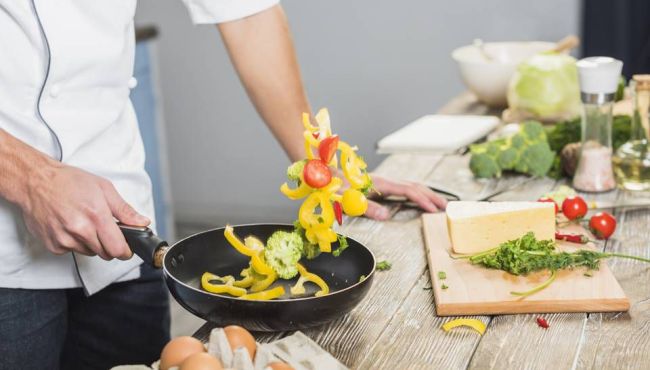Farmacêuticos e chef de cozinha se unem em farmácia-bistrô de comida saudável