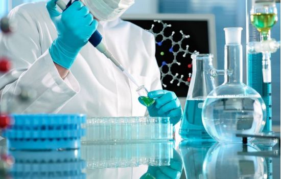Pandemia: Indústria Farmacêutica é pressionada a revogar direito de patente em vacinas