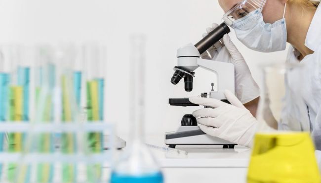 Inteligência artificial estima frequência de efeito colateral de medicamento