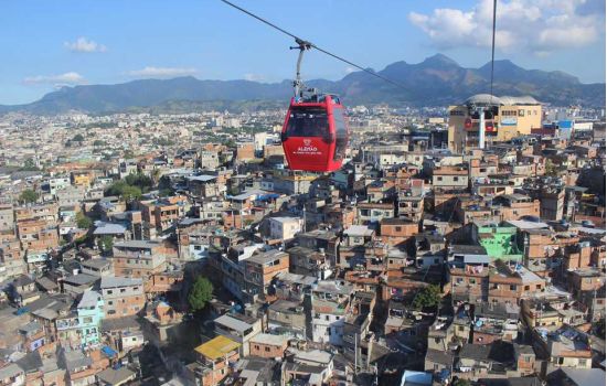 Farmacêutico pequeno empreendedor tem mais potencial de crescimento nas favelas, aponta estudo