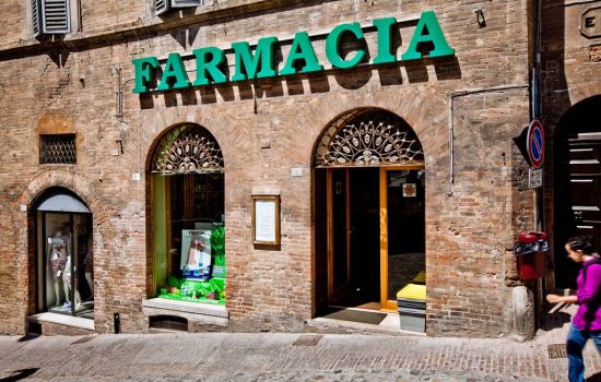 A farmácia italiana e suas particularidades