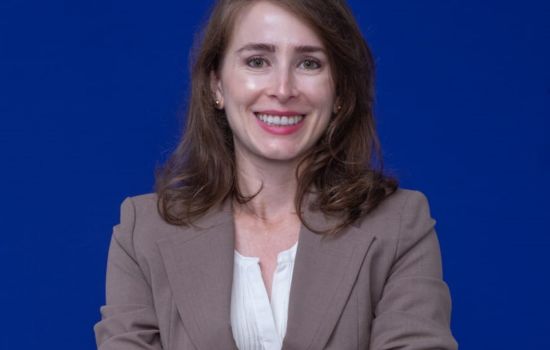 Professora do ICTQ revela a área que toda indústria farmacêutica precisa e poucos profissionais dominam