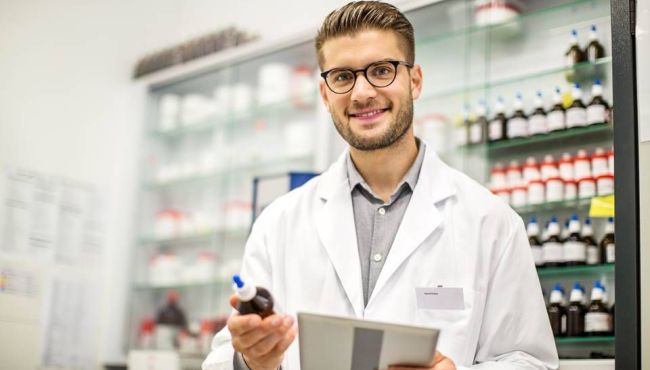 Dia Internacional do Farmacêutico: como seria um mundo sem esses profissionais?