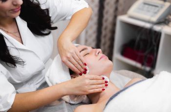 Como o farmacêutico pode se lançar no mercado de estética