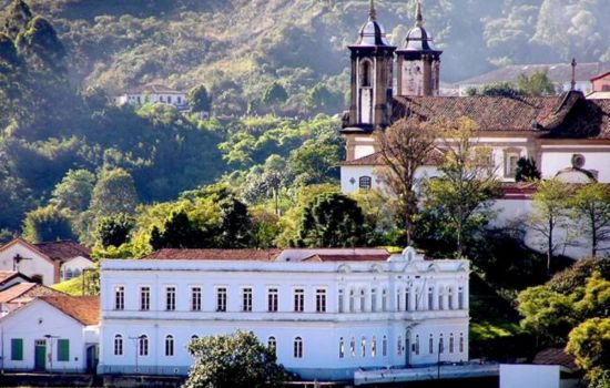 Ouro Preto é o berço da primeira faculdade de Farmácia do Brasil