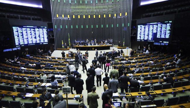 Projeto quer medicamento como serviço continuado
