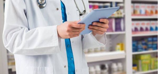 Governo admite falta de farmacêuticos, mas não pode contratar