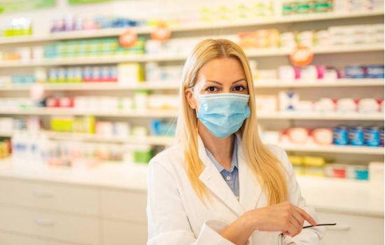 Coronavírus: Poder Público será obrigado a fornecer EPI a farmacêuticos