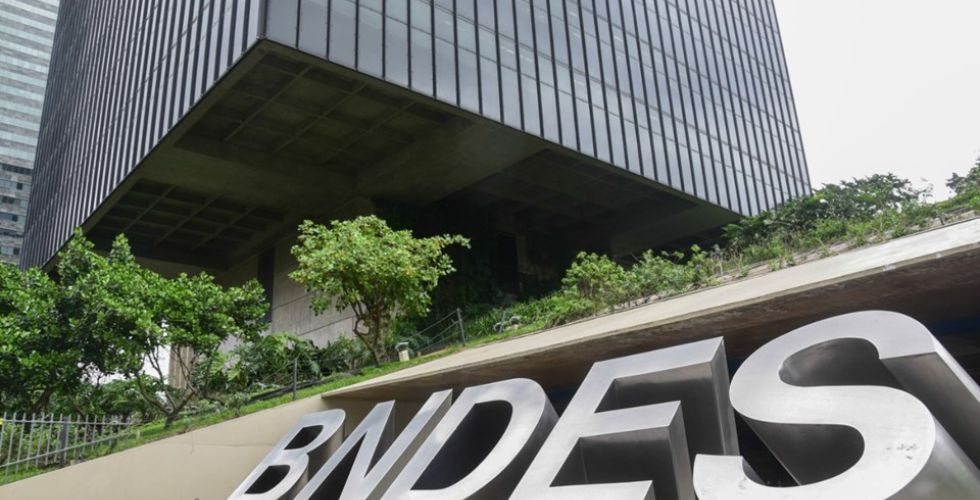 BNDES libera R$ 47,8 milhões para produção de medicamentos oncológicos
