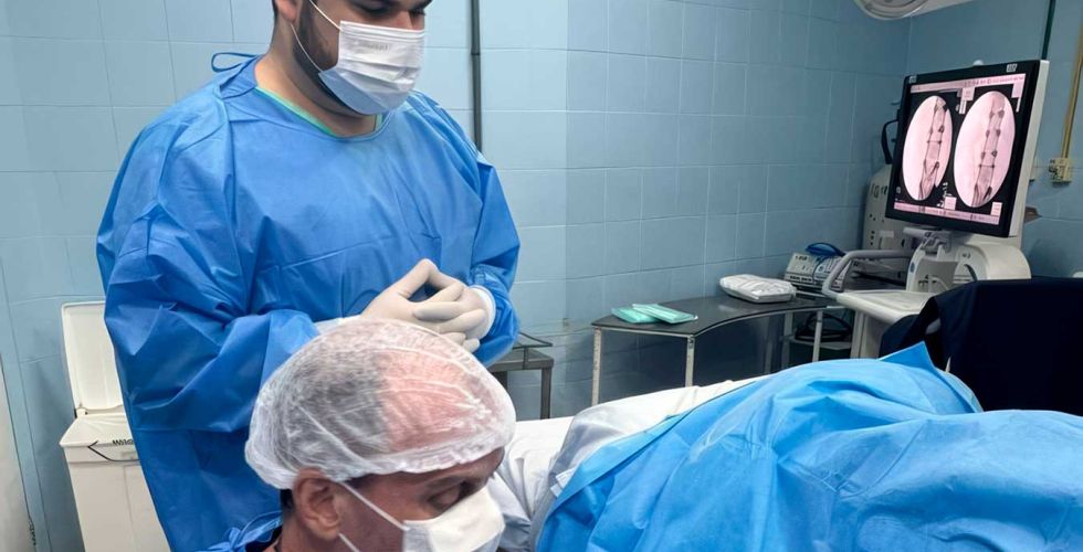 Dois pacientes que receberam polilaminina por ordem judicial apresentam retomada de movimentos, diz equipe de pesquisadores