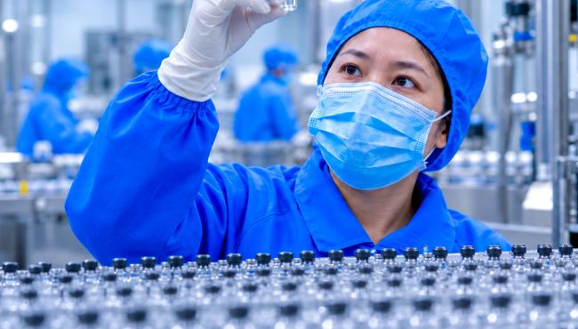 China vira potência dos peptídeos enquanto o Brasil segue preso à fiscalização