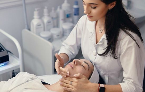 CFF garante segurança jurídica aos farmacêuticos estetas e promete reação firme à sentença
