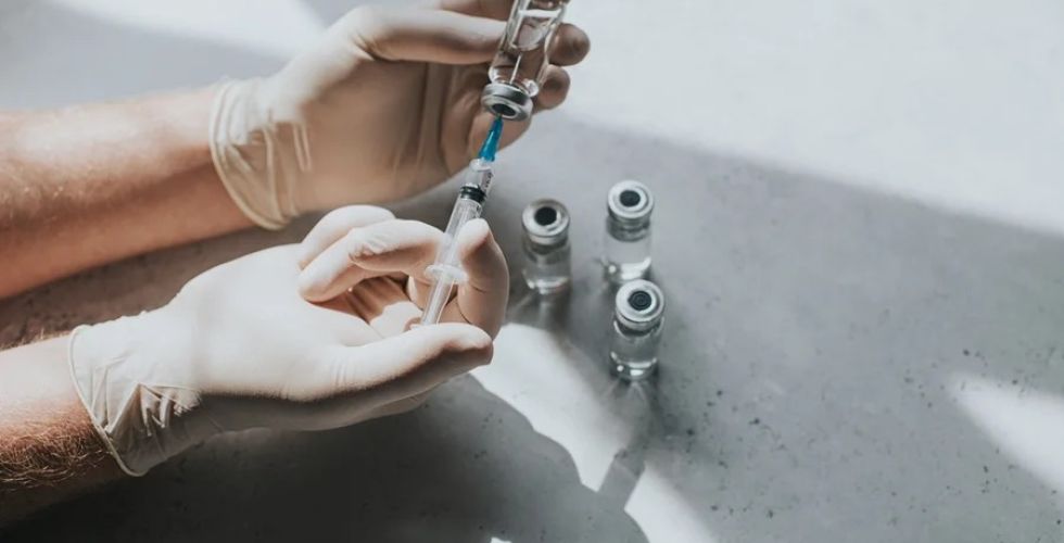 Testículos, axilas e pés onde a toxina botulínica vai além do rosto