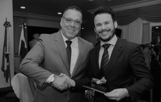 O ICTQ recebe prêmio por contribuição à classe farmacêutica