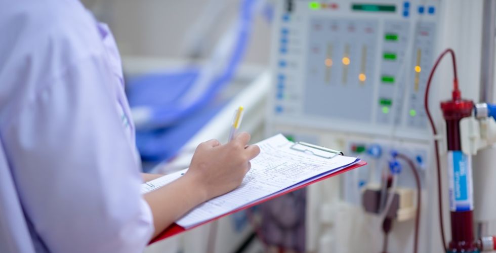Aprovada resolução sobre atribuições dos farmacêuticos em diálise