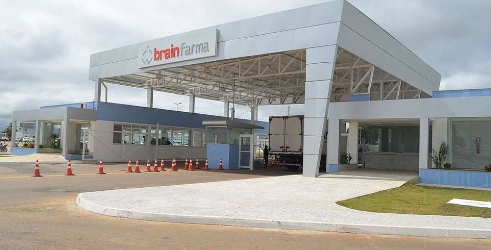 Covid-19: Indústria farmacêutica compra mil testes para doar à população