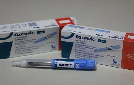 Venda por clínica médica com propaganda de celebridade e indicação de farmácia são algumas irregularidades junto à venda do Ozempic.