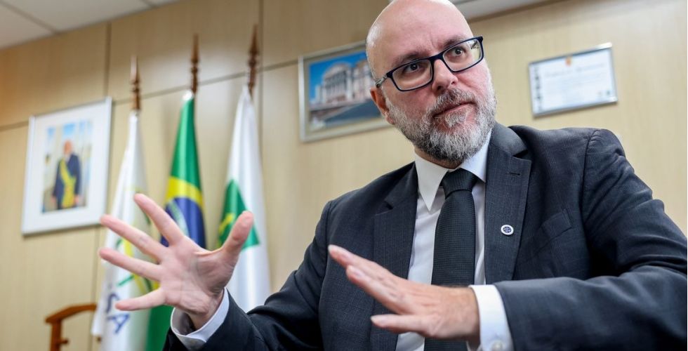 Nova gestão da Anvisa promete reduzir filas e impulsionar inovação nacional