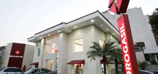 Fundos sob gestão de banco americano aumentam participação na Raia Drogasil