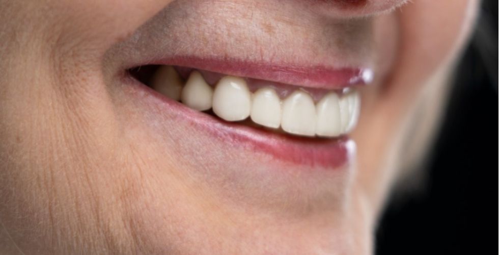 Medicamento faz crescer dentes perdidos avança para teste clínicos