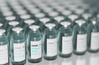 Empresário de farmacêutica terá de explicar à CPI suposto favorecimento na compra de vacina
