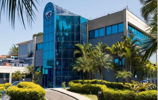 Blau anuncia fábrica de R$ 1 bilhão, com novos empregos para farmacêuticos previstos