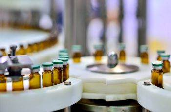 Covid-19: Exército para produção de cloroquina por falta de insumos