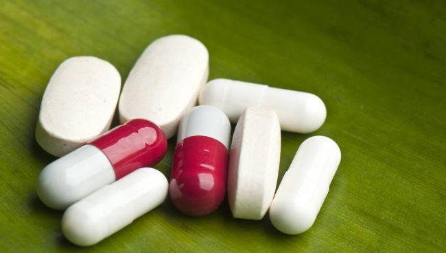 Covid-19: droga barrada nos EUA é recomendada para crianças e gestantes no Brasil