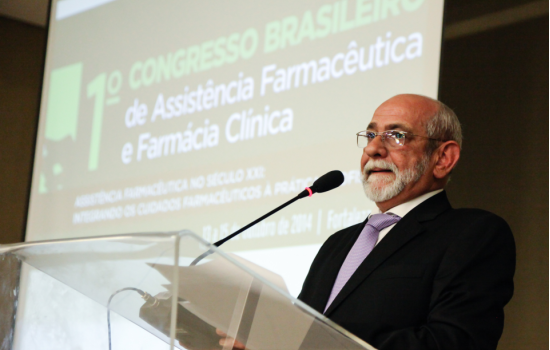 O farmacêutico que edificou a Farmácia Clínica no Brasil