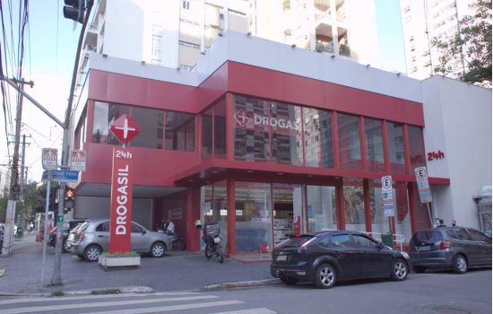 Raia Drogasil entre as 10 empresas que mais empregam no Brasil